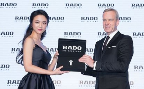 汤唯荣耀代言RADO瑞士雷达陶瓷触感腕表 汤唯荣耀代言RADO瑞士雷达陶瓷触感腕表