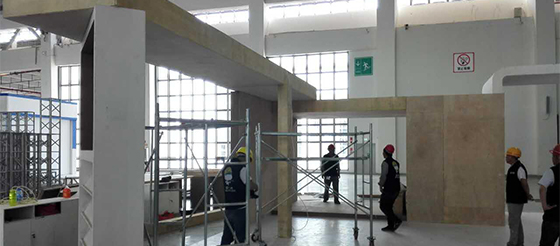顺丰特装展台搭建现场 顺丰特装展台搭建现场